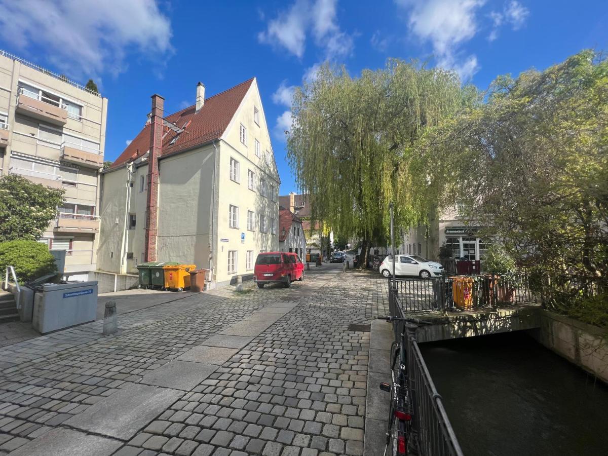 Ferienwohnung Liboria I Wohnen Im Denkmal Augsburgs Exterior foto